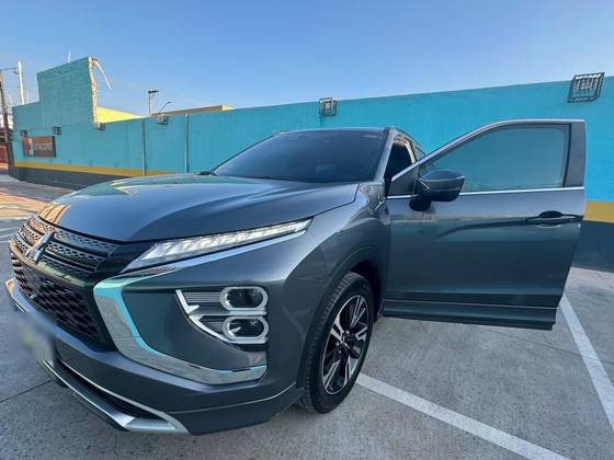 MITSUBISHI ECLIPSE CROSS 1.5 MIVEC TURBO GASOLINA HPE CVT MITSUBISHI ECLIPSE CROSS 1.5 MIVEC TURBO GASOLINA HPE CVT